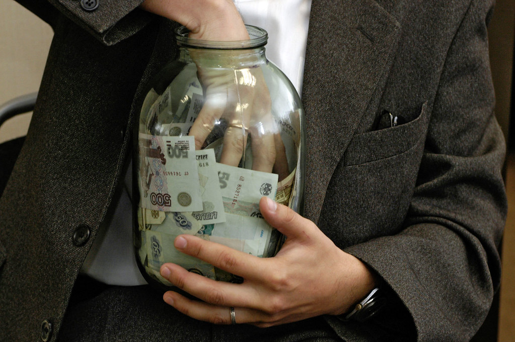 Для чего россияне откладывают деньги?