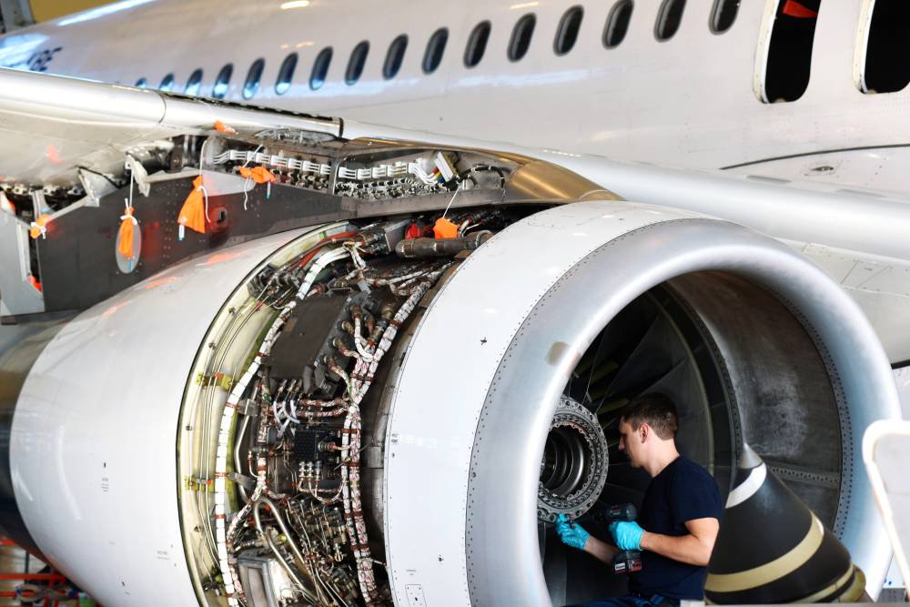 Авиакомпании России получат возможность обслуживать самолеты зарубежного производства