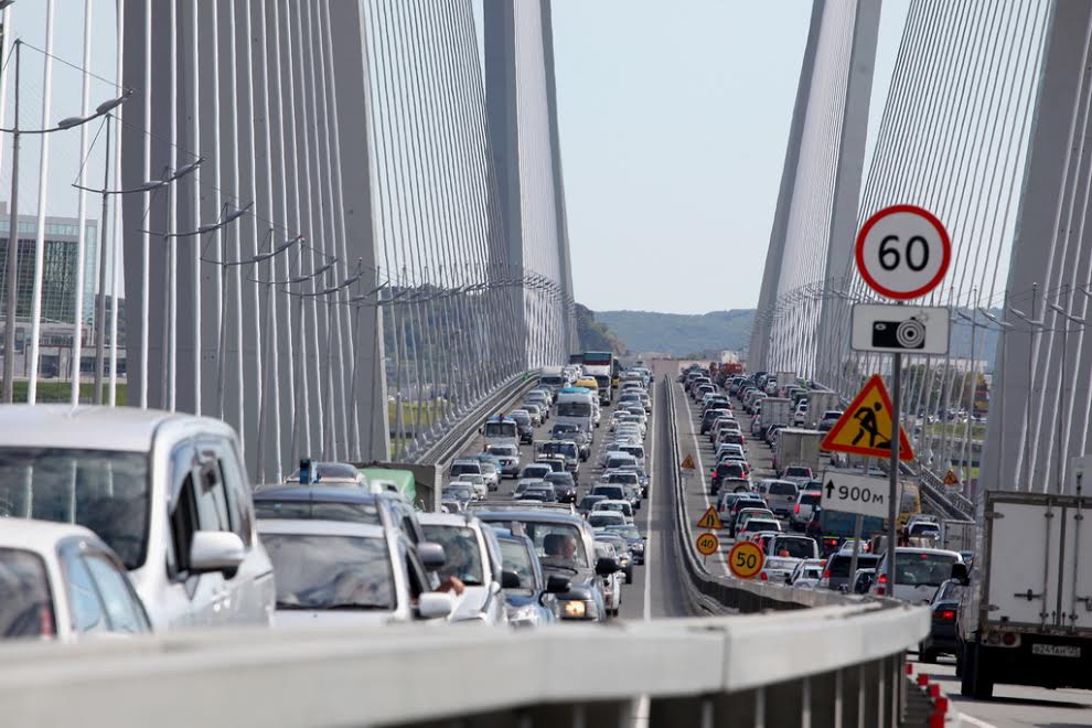 Во Владивостоке пожаловалось на рекордное количество подержанных японских автомобилей