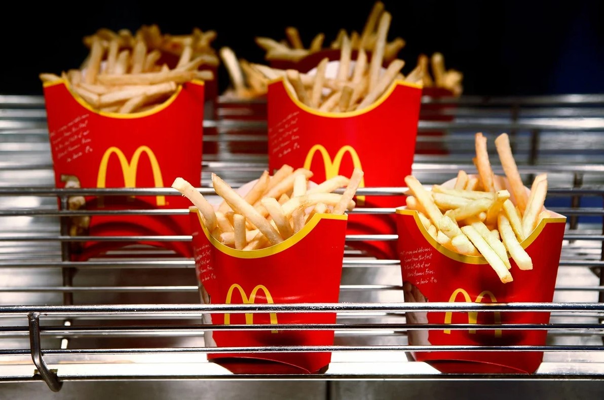 «Вкусно — и точка» пообещал вернуть в меню картофель фри