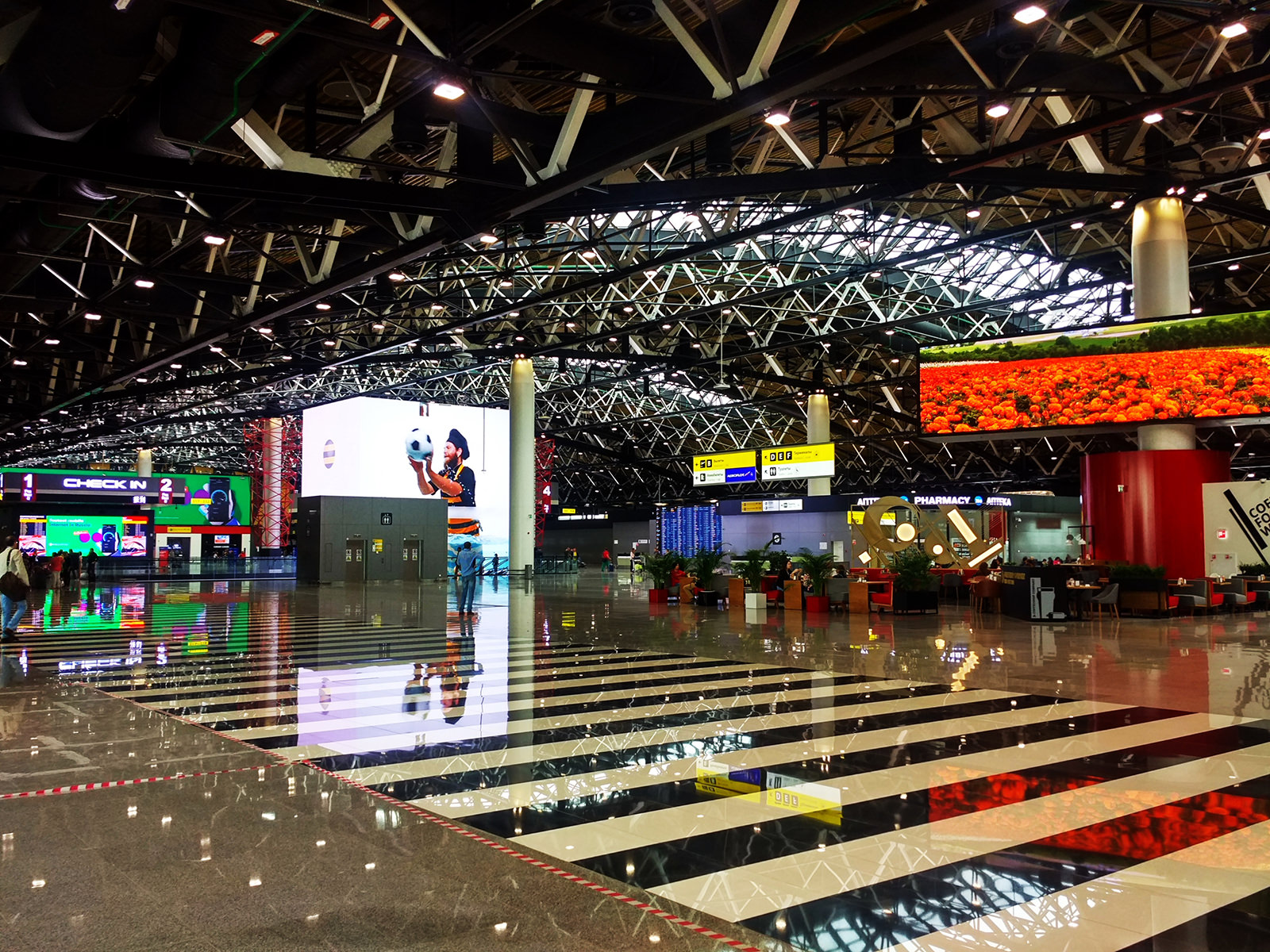 Авиакомпании зафиксировали ажиотажный спрос билетов в безвизовые страны