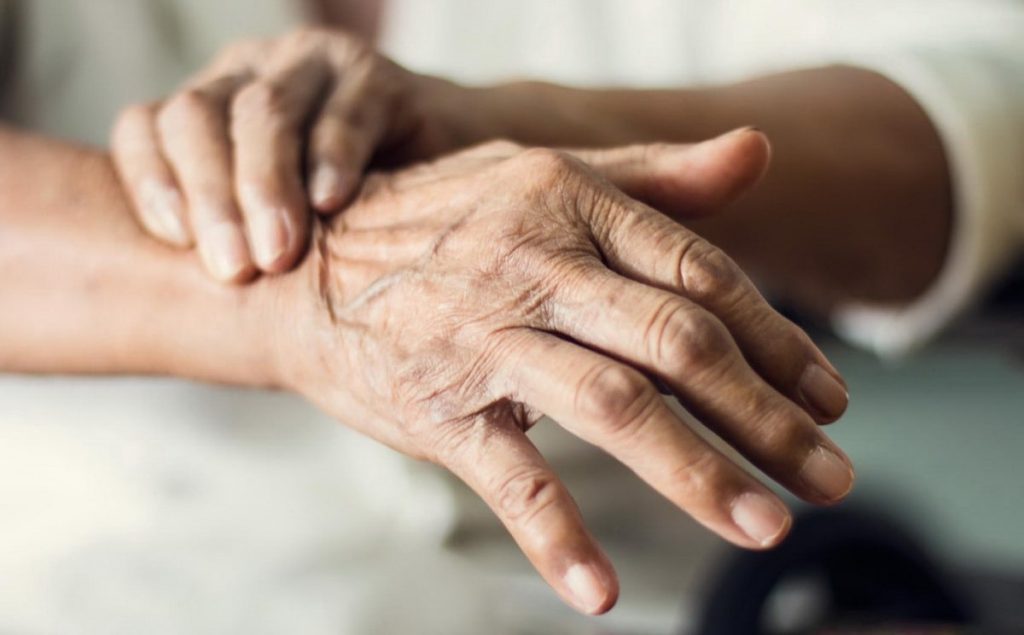 Обнаружен самый ранний симптом болезни Паркинсона