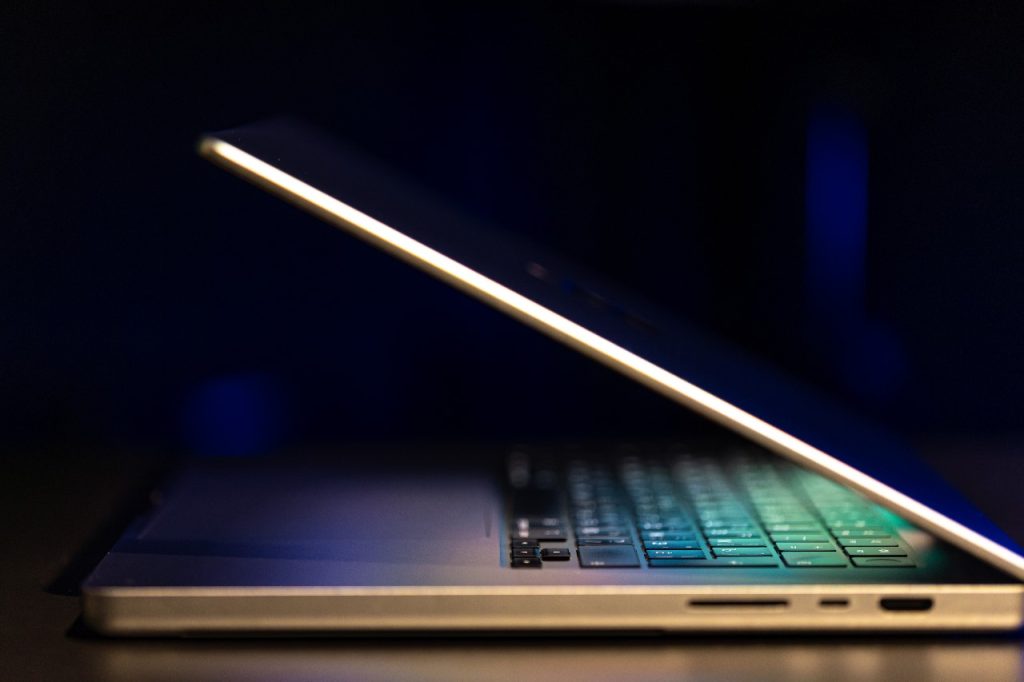 Apple выпустит доступный MacBook с процессором от iPhone 16 Pro